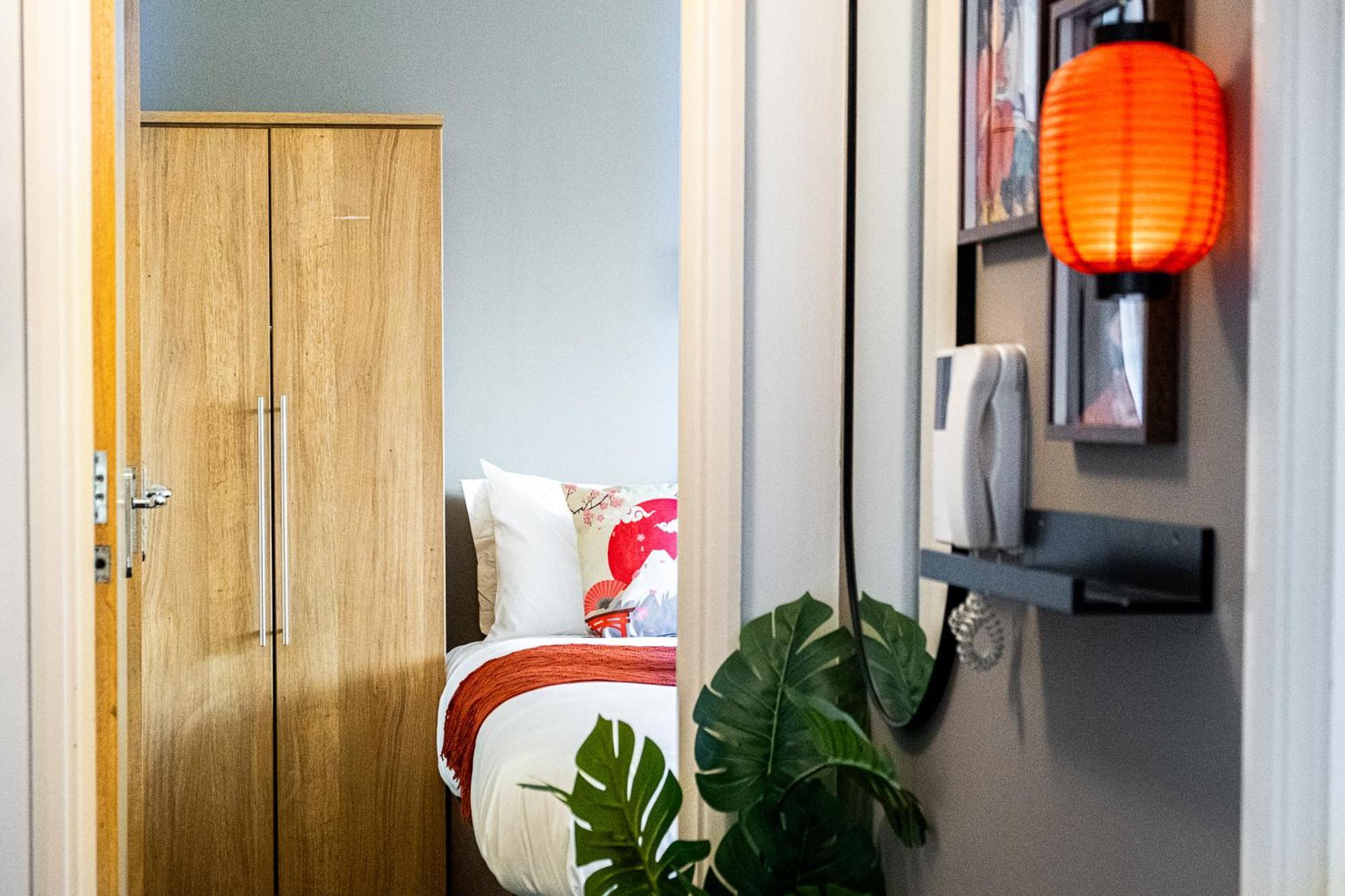 Anime Suite - Central And Free Parking With Netflix Birmingham Exterior photo