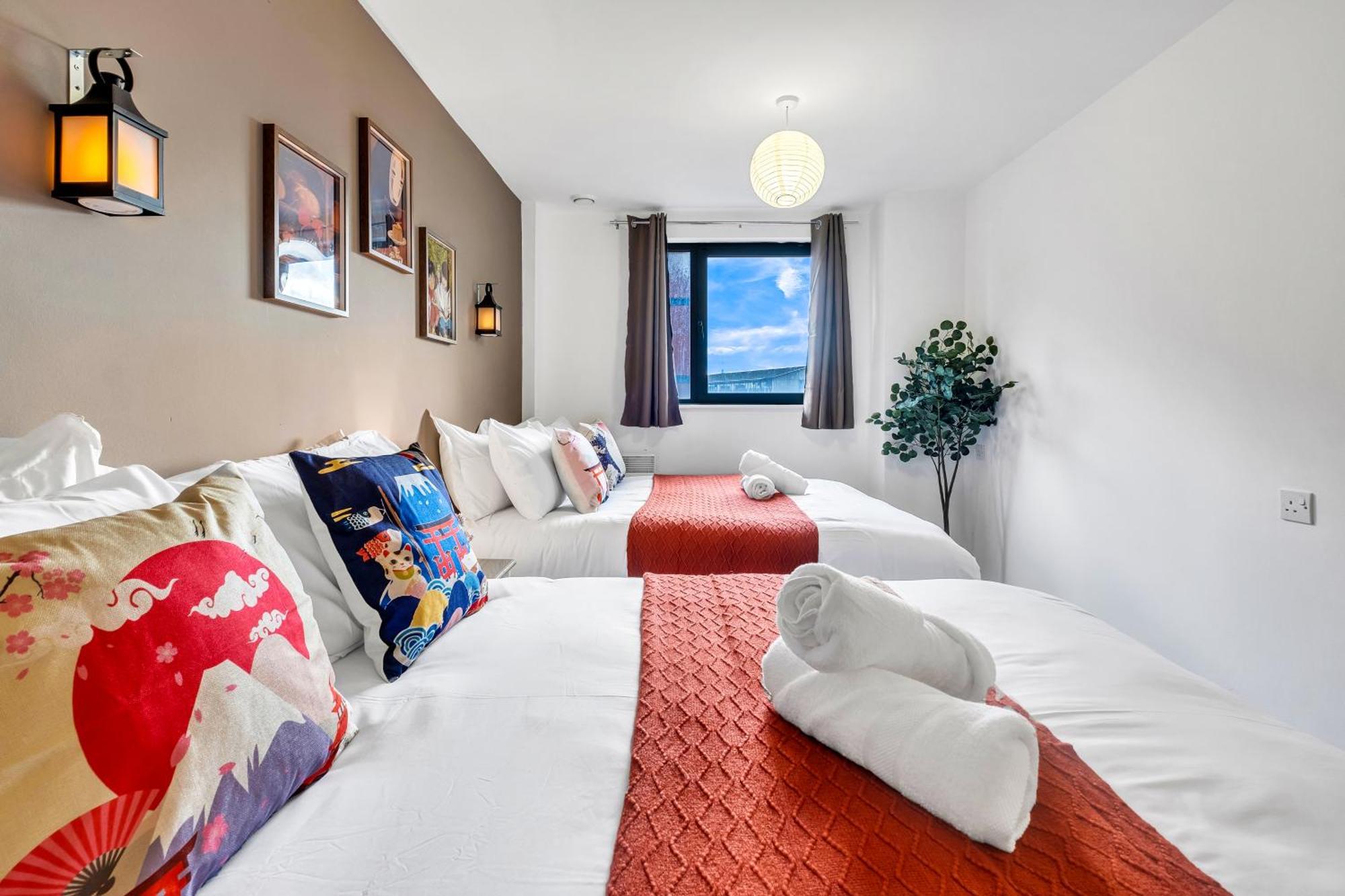 Anime Suite - Central And Free Parking With Netflix Birmingham Exterior photo